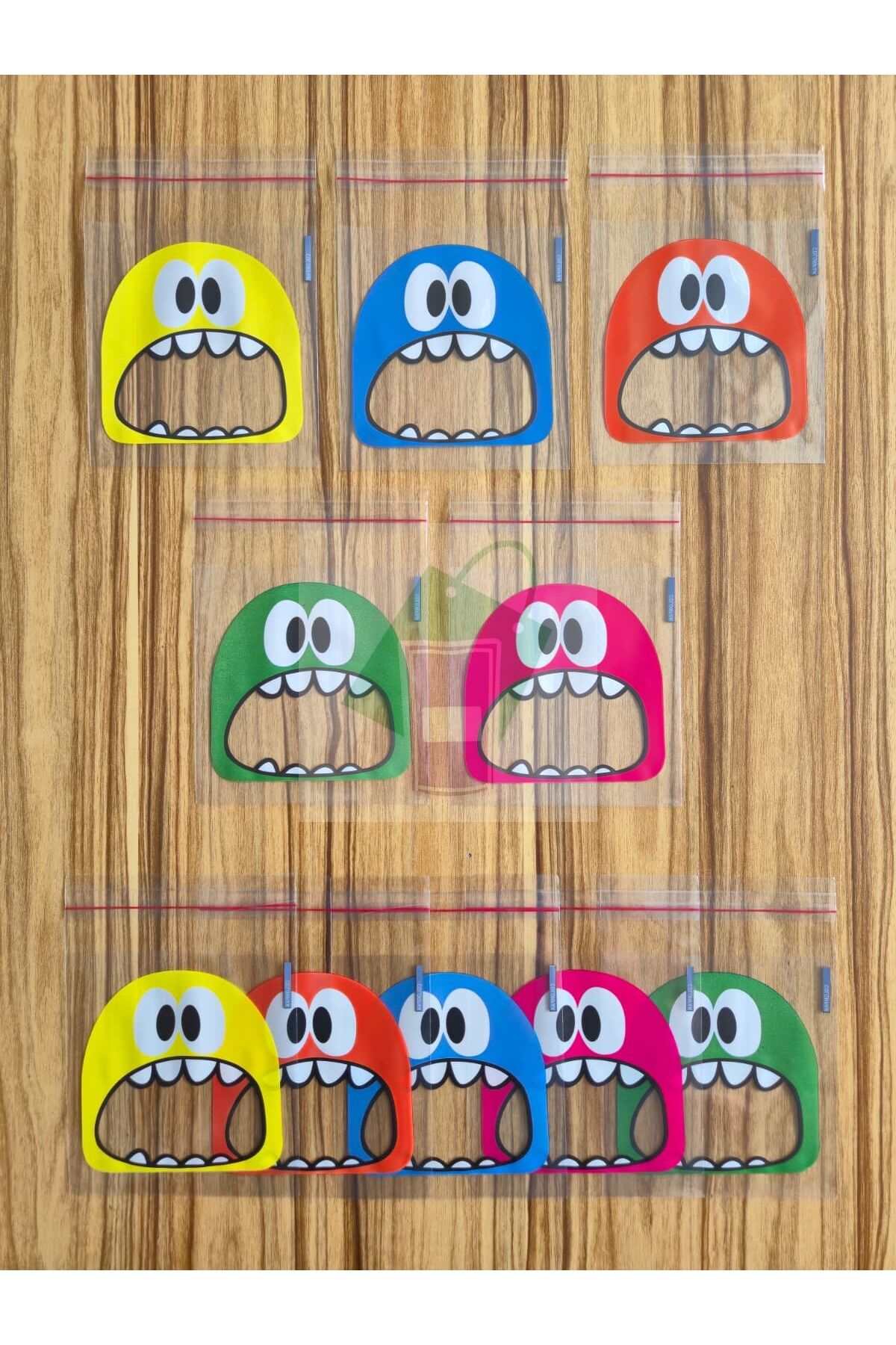 Canavar Desenli Sevimli Eğlenceli Bantlı Poşetler 100 adet şeffaf OPP karışık renkler 10x10+5 cm